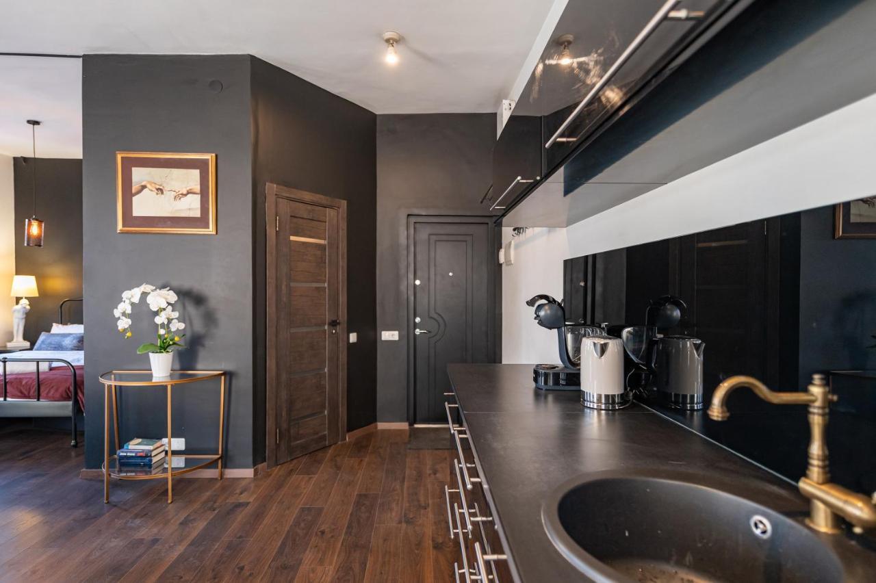 Retro Studio Old Town Apartment By Hostlovers カウナス エクステリア 写真
