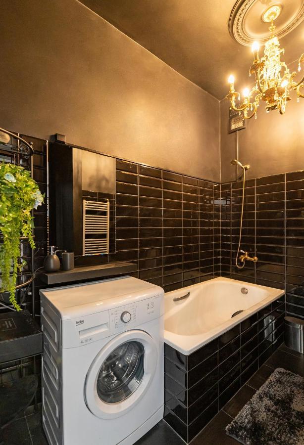 Retro Studio Old Town Apartment By Hostlovers カウナス エクステリア 写真